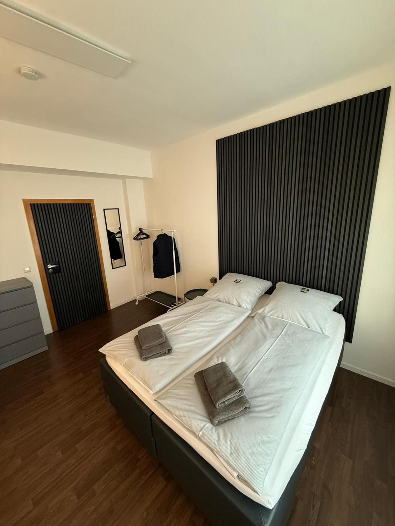 Soulfactory Budget Neu-Ulm Bagian luar foto